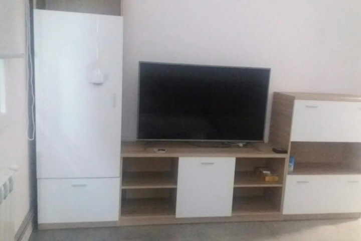 Room 5 of 18