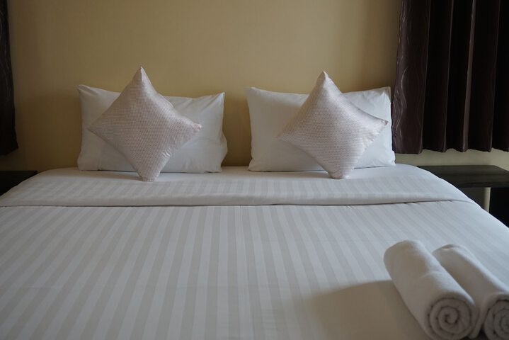 Room 7 of 42