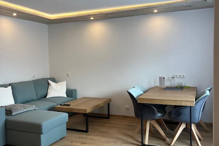 Room 44 of 120