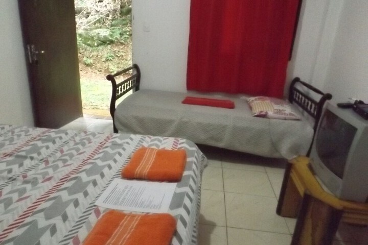 Room 3 of 16