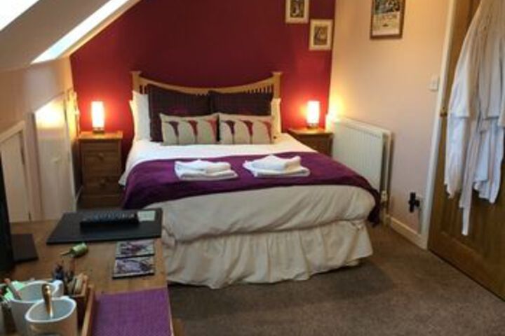 Room 12 of 25