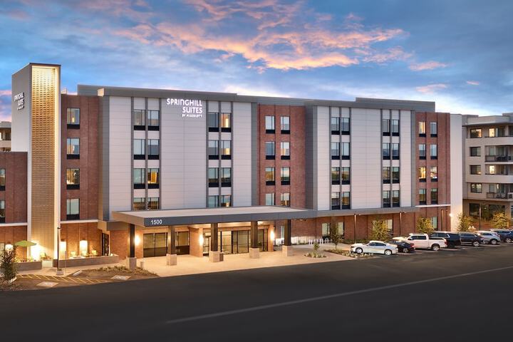 Springhill Suites Phoenix Scottsdale Marriott in Scottsdale, AZ