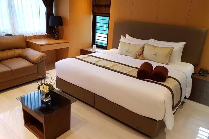 Room 17 of 44