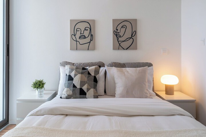 Room 38 of 210