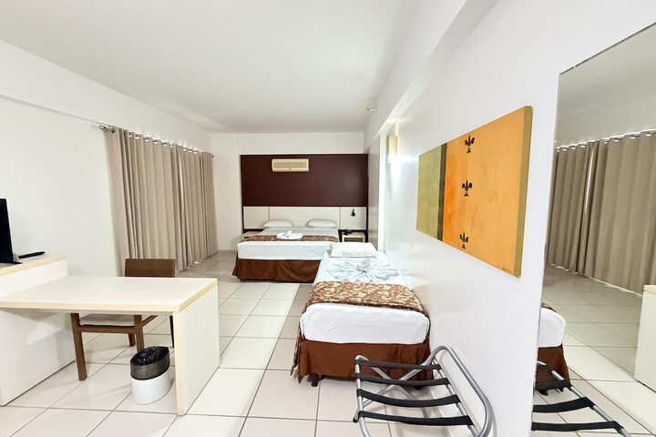Room 8 of 39