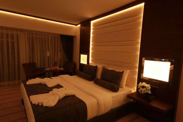 Room 4 of 39