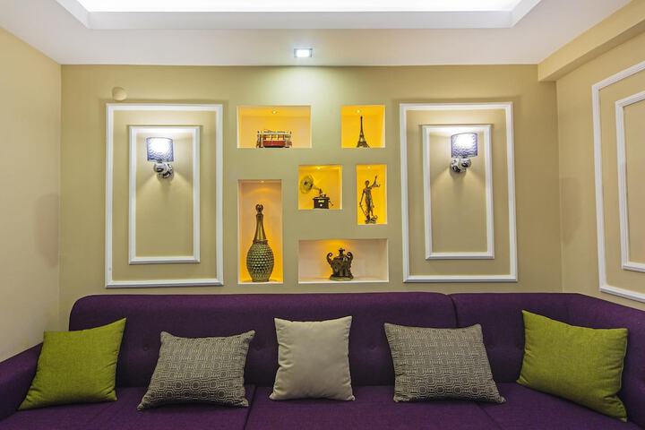Entrance & Lobby