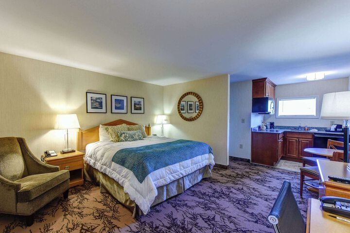 1 King Bed (8 of 26)