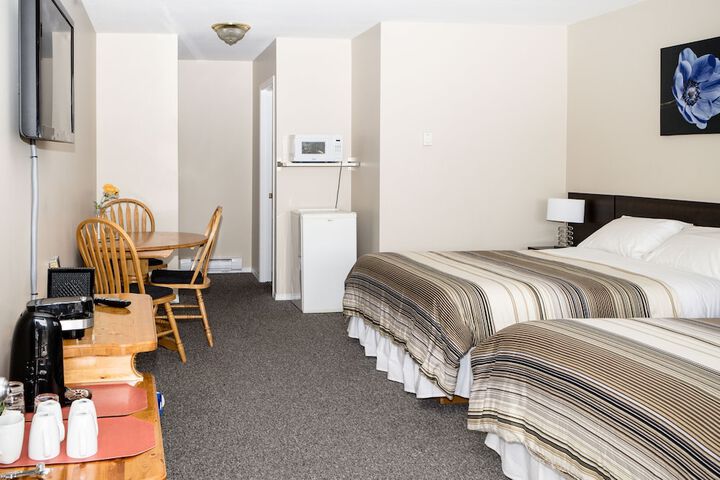 Room 11 of 44