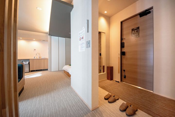 Room 16 of 52
