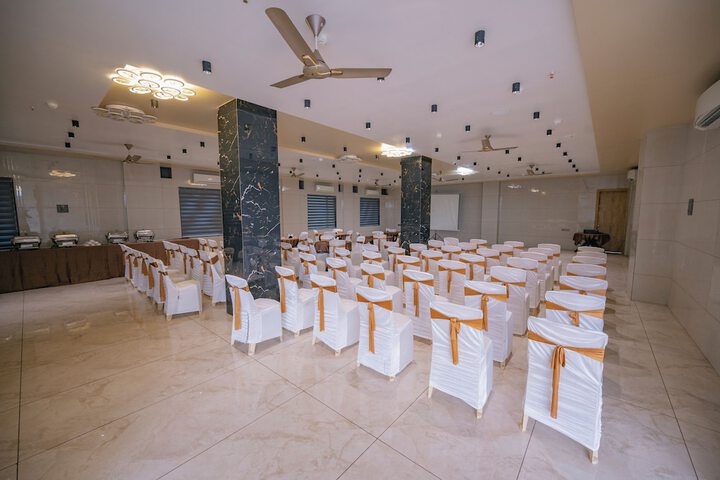 Ballroom/Hall 56 of 65