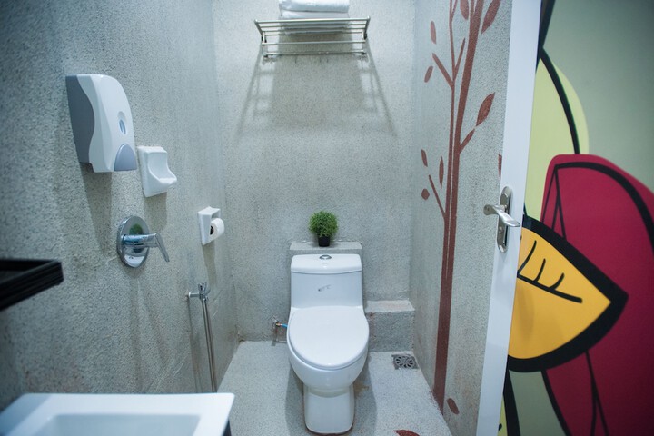 Room 8 of 46