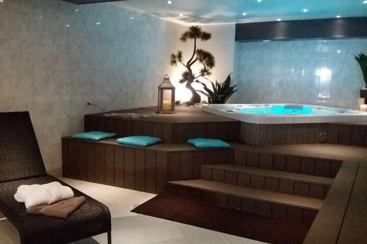 Spa 43 of 53