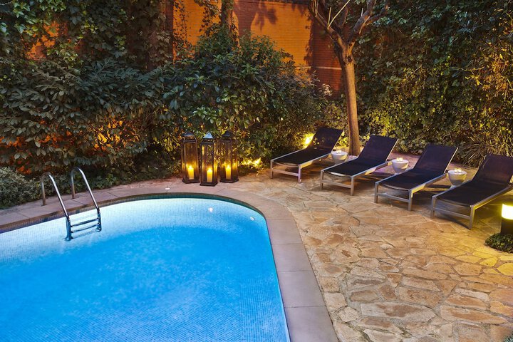 Pool 56 of 75