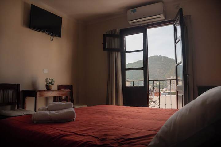 Room 14 of 26