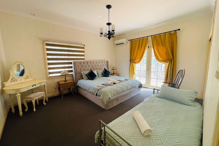 Room 17 of 214