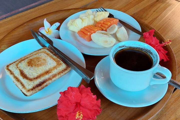 Breakfast/Coffee Service 18 of 43