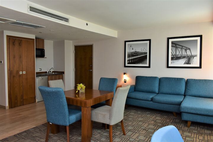 Room 16 of 82