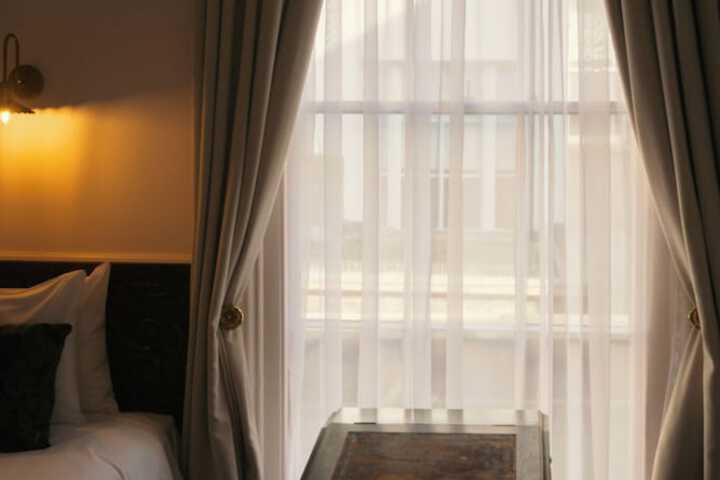Room 34 of 123