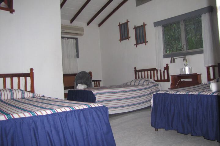 Room 3 of 60