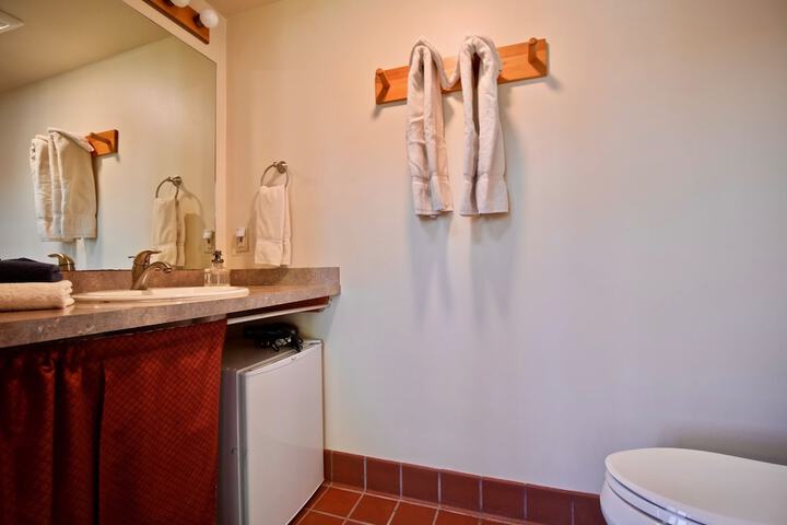 Room 4 of 62