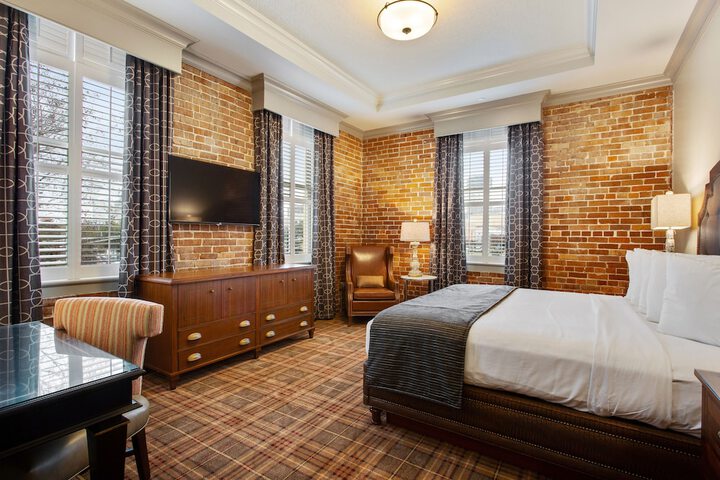Room 4 of 21