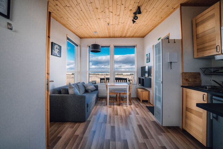 Room 3 of 10