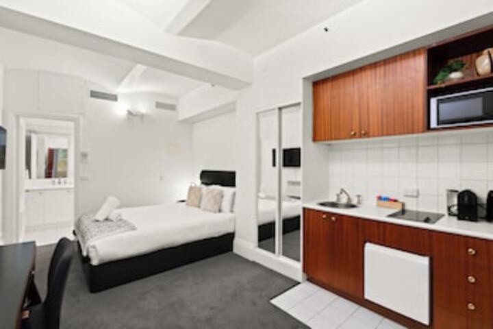 Room 67 of 318