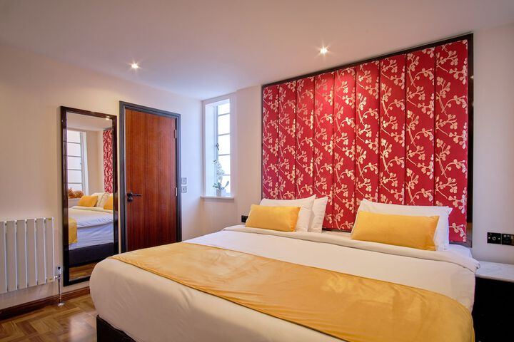 Room 15 of 87