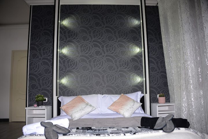 Room 16 of 21