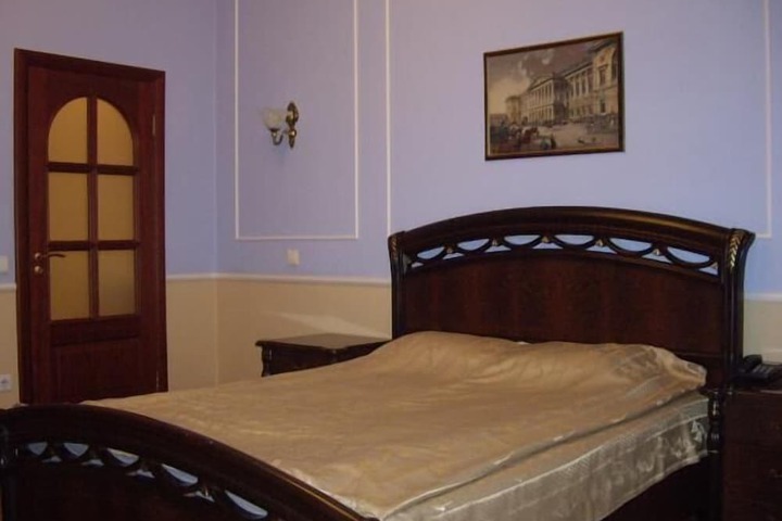 Room 9 of 61