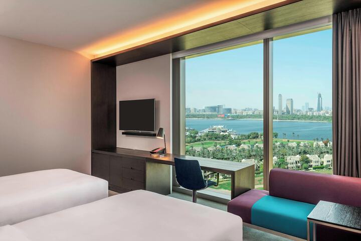 Room 32 of 116