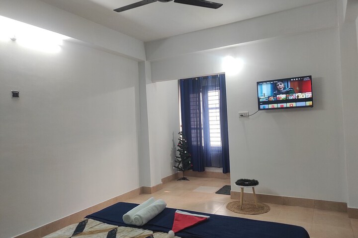Room 10 of 56