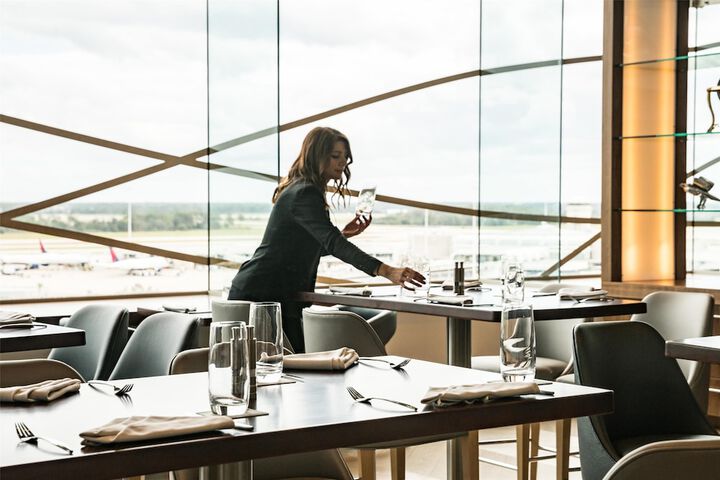 Dining 87 of 112
