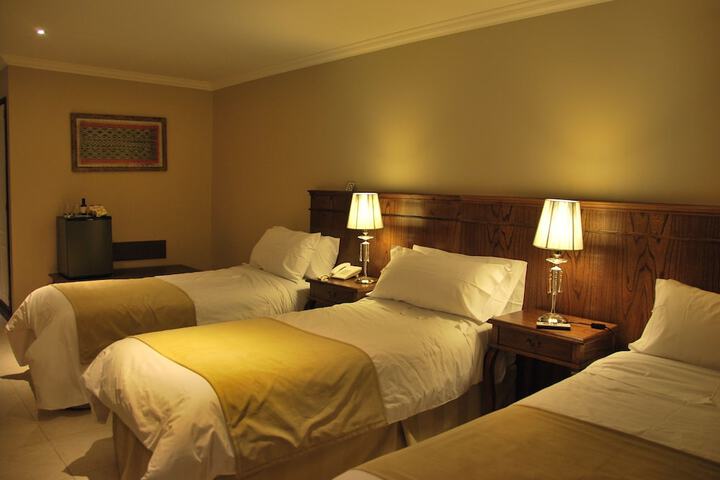 Room 8 of 66