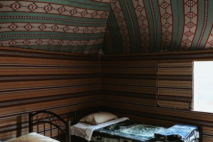 Room 16 of 72