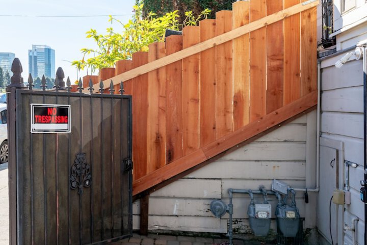 Hotel Exterior 17 of 22