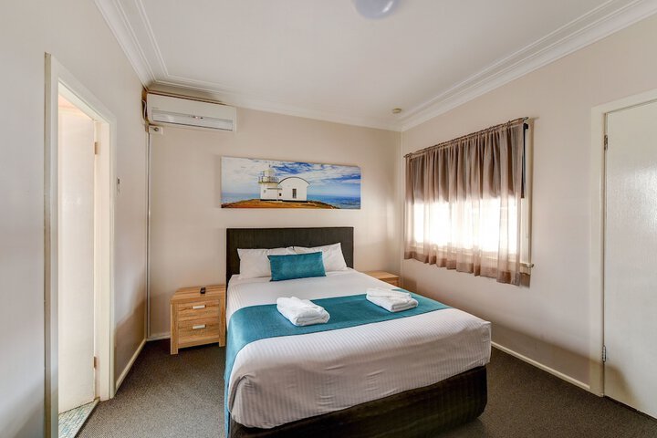 Room 9 of 53