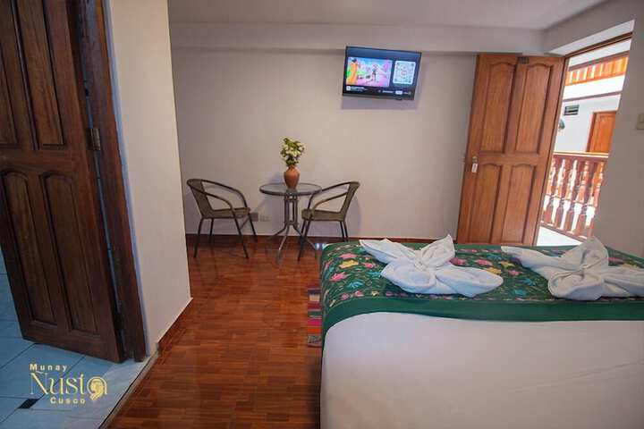Room 18 of 33