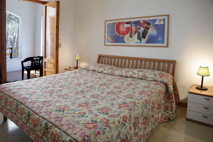 Room 3 of 46