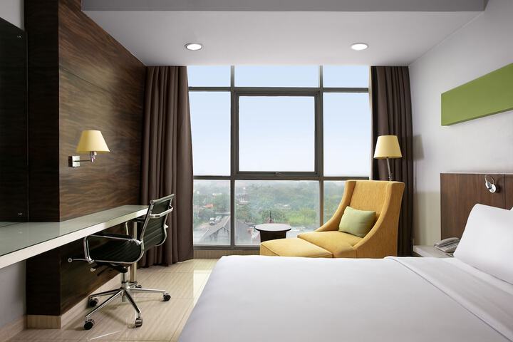 Room 11 of 29