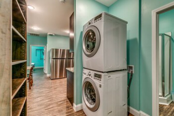 Laundry 11 of 30