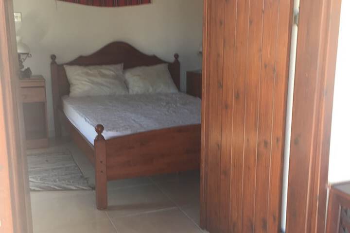 Room 3 of 35