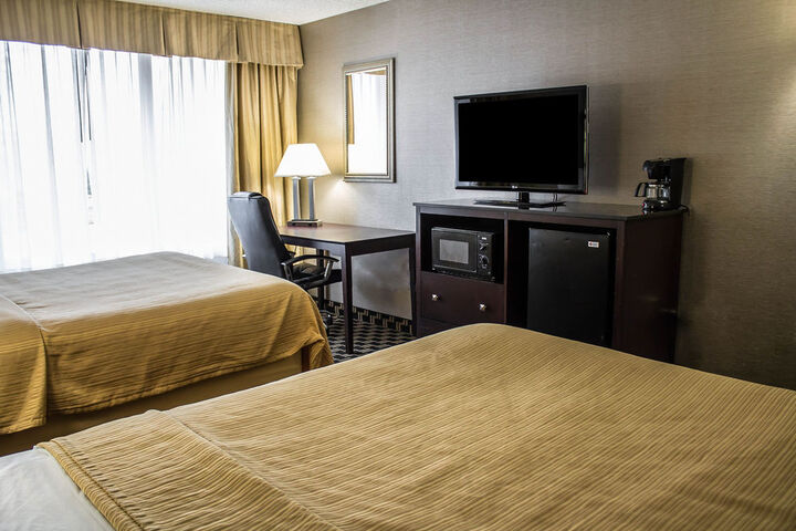 Room 9 of 23