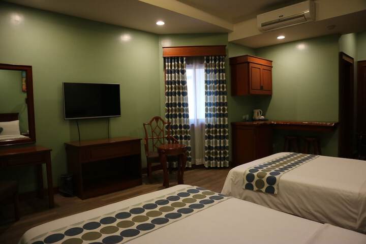 Room 38 of 90