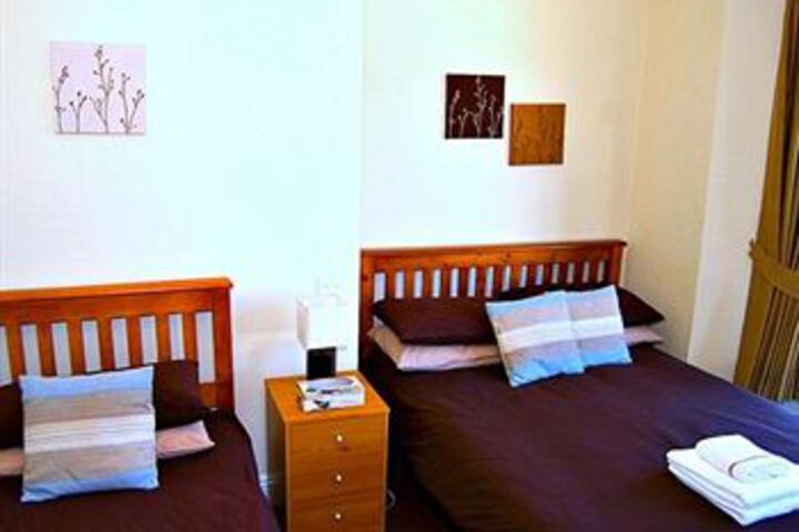Room 3 of 6