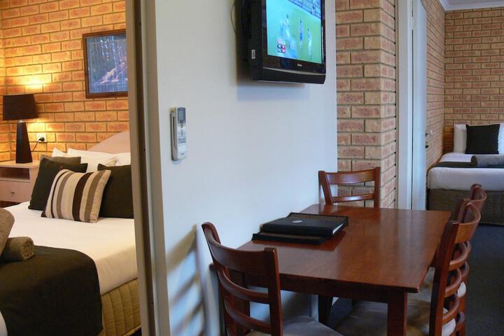 Room 12 of 35