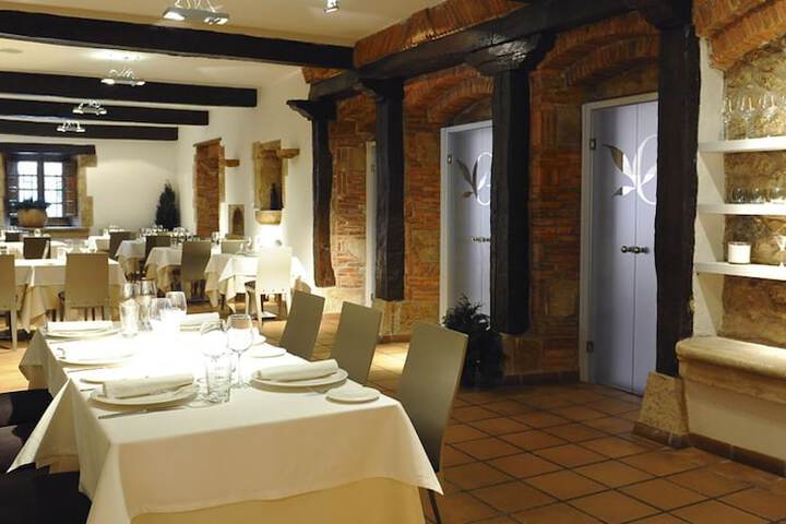 Dining Photos