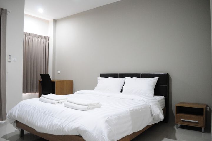 Room 3 of 17