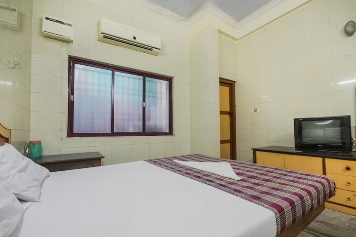 Room 11 of 21